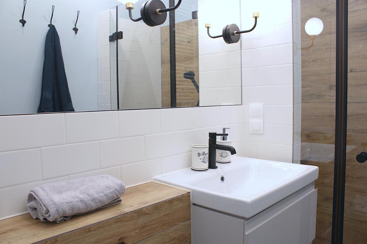 Kana - Stylish Apartment In Krakow Pomorska - Close, Wifi, Smart Tv Cracóvia Exterior foto